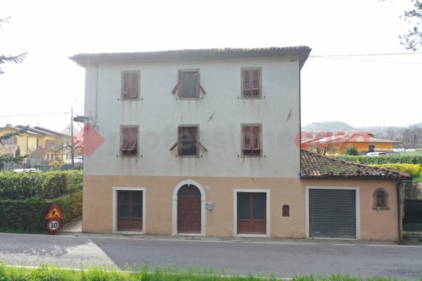 casa indipendente in vendita a Castiglione di Garfagnana in zona Pian di Cerreto