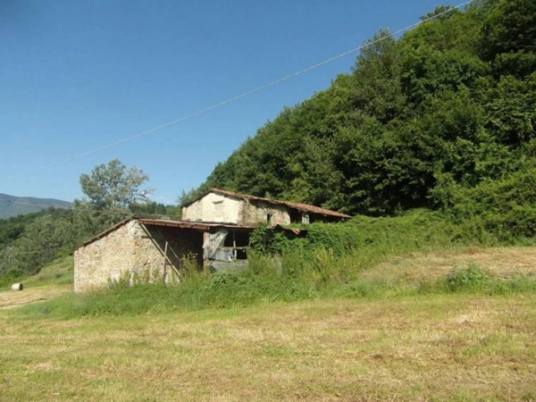 casa indipendente in vendita a Castiglione di Garfagnana