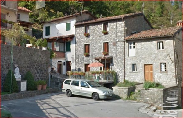 casa indipendente in vendita a Castiglione di Garfagnana