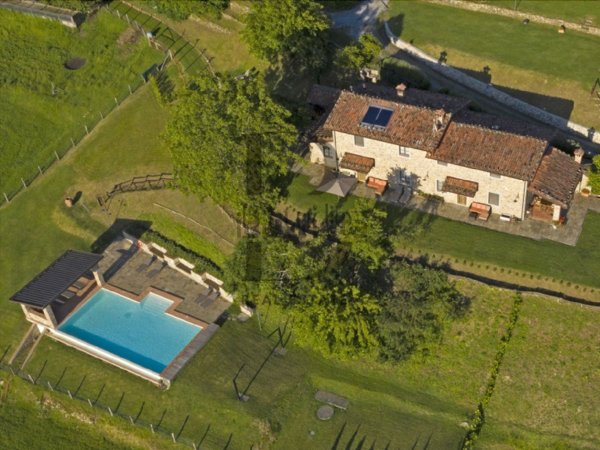 casa indipendente in vendita a Castiglione di Garfagnana