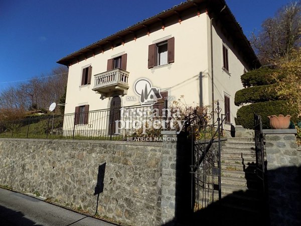 casa indipendente in vendita a Castiglione di Garfagnana