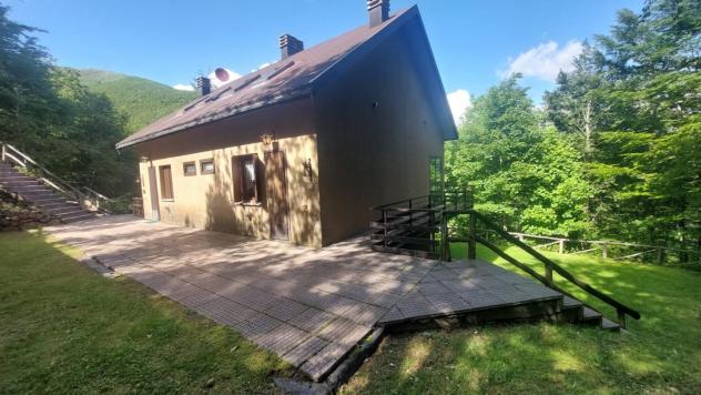 casa indipendente in vendita a Castiglione di Garfagnana