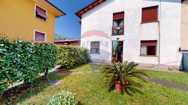 casa indipendente in vendita a Coreglia Antelminelli in zona Ghivizzano