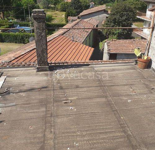 casa indipendente in vendita a Coreglia Antelminelli in zona Ghivizzano