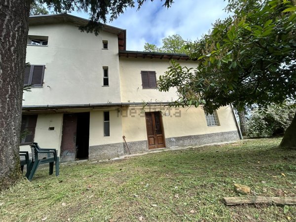 casa indipendente in vendita a Coreglia Antelminelli in zona Lucignana