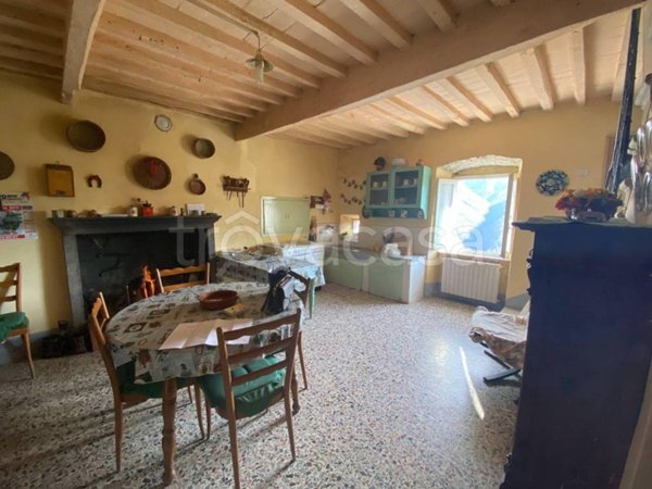 casa indipendente in vendita a Coreglia Antelminelli in zona Vitiana