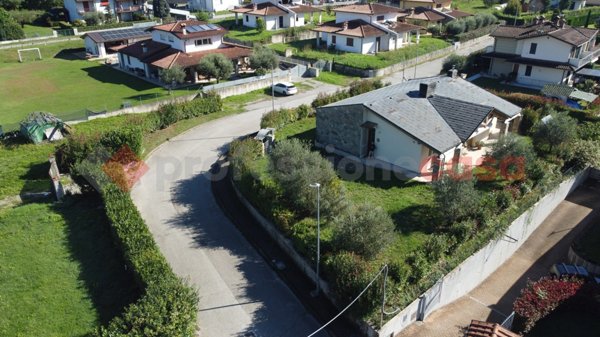 casa indipendente in vendita a Coreglia Antelminelli in zona Piano di Coreglia