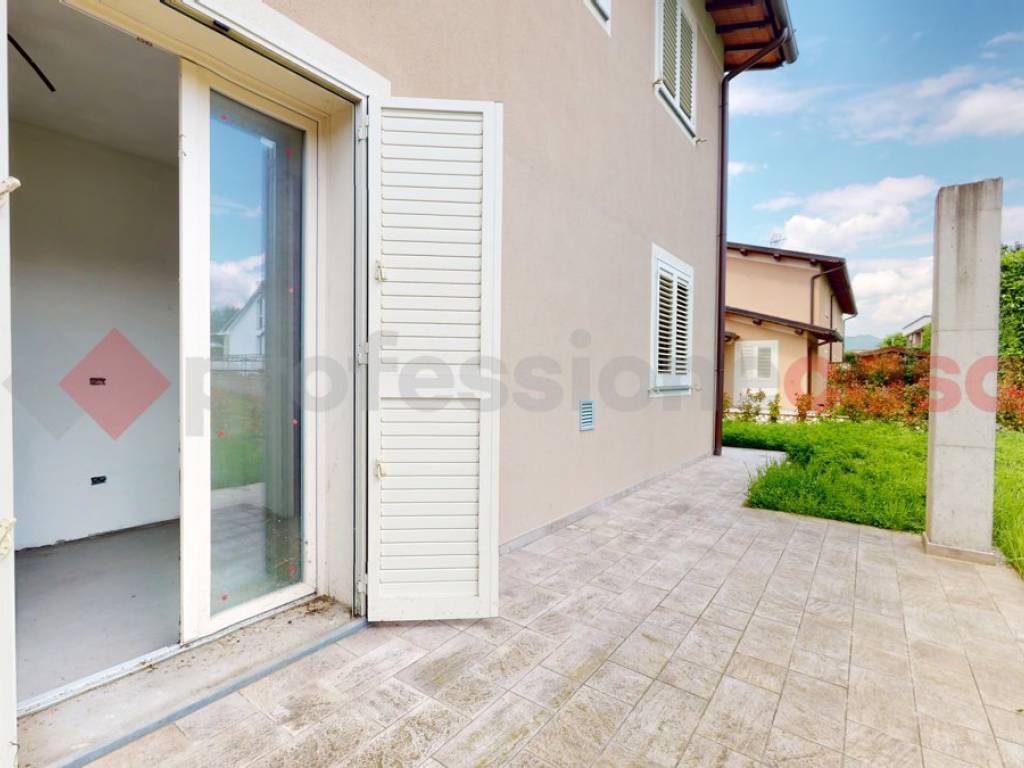 casa indipendente in vendita a Coreglia Antelminelli in zona Piano di Coreglia