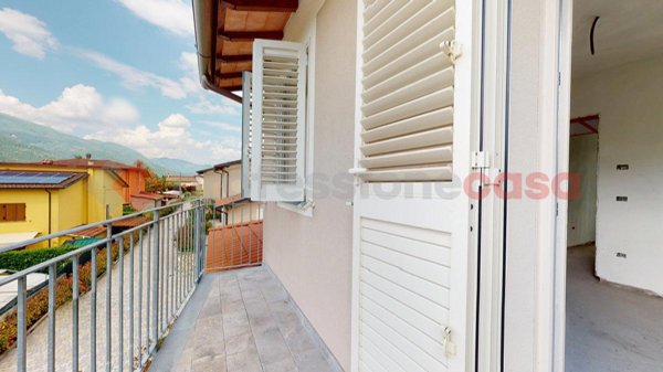 casa indipendente in vendita a Coreglia Antelminelli in zona Piano di Coreglia