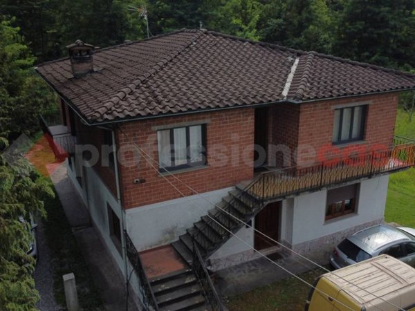 appartamento in vendita a Coreglia Antelminelli in zona Ghivizzano