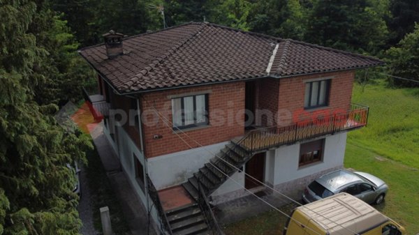 appartamento in vendita a Coreglia Antelminelli in zona Ghivizzano
