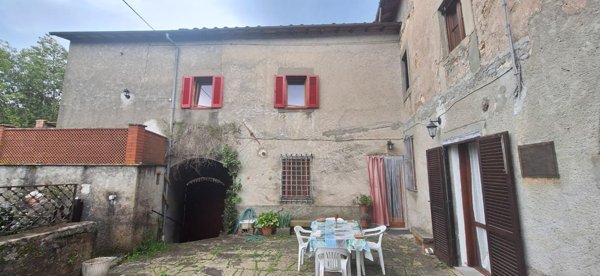 casa indipendente in vendita a Coreglia Antelminelli in zona Calavorno