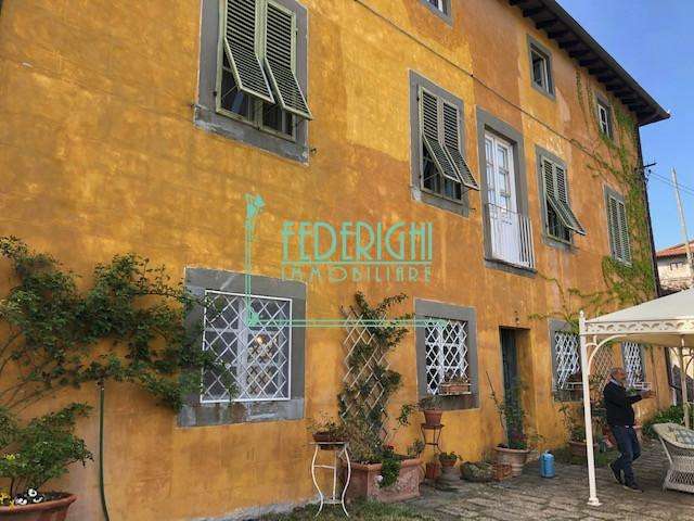 intera palazzina in vendita a Coreglia Antelminelli