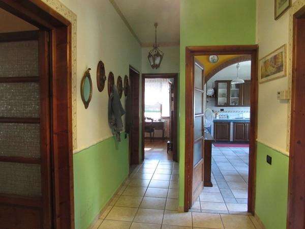 intera palazzina in vendita a Coreglia Antelminelli in zona Calavorno
