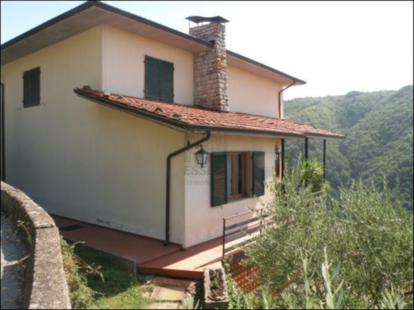 casa indipendente in vendita a Coreglia Antelminelli
