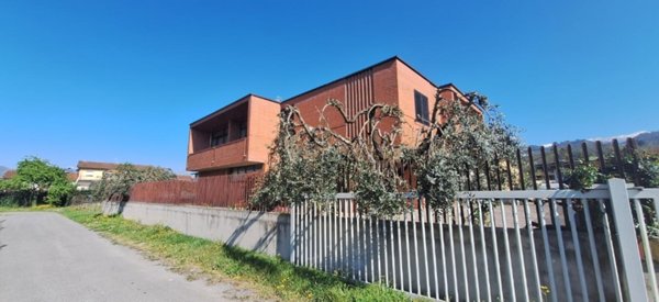 casa indipendente in vendita a Coreglia Antelminelli in zona Piano di Coreglia