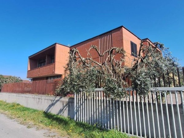 casa indipendente in vendita a Coreglia Antelminelli in zona Piano di Coreglia