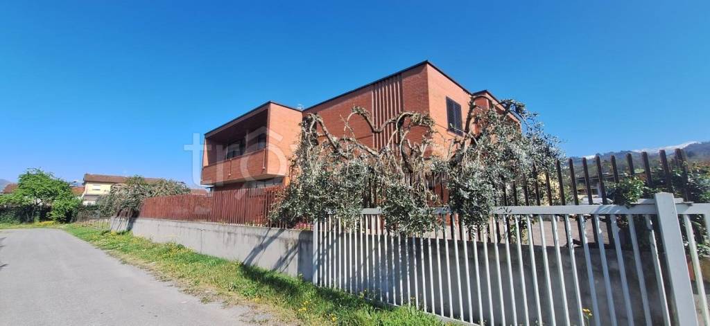 casa indipendente in vendita a Coreglia Antelminelli in zona Piano di Coreglia