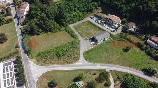 casa indipendente in vendita a Coreglia Antelminelli in zona Piano di Coreglia