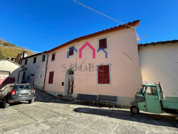 casa indipendente in vendita a Coreglia Antelminelli in zona Vitiana