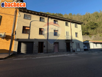 casa indipendente in vendita a Coreglia Antelminelli in zona Calavorno