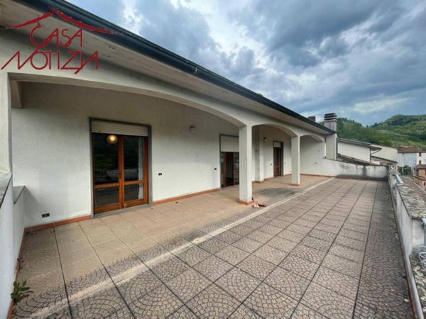 casa indipendente in vendita a Coreglia Antelminelli in zona Piano di Coreglia