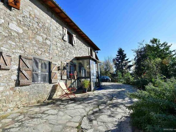 casa indipendente in vendita a Coreglia Antelminelli