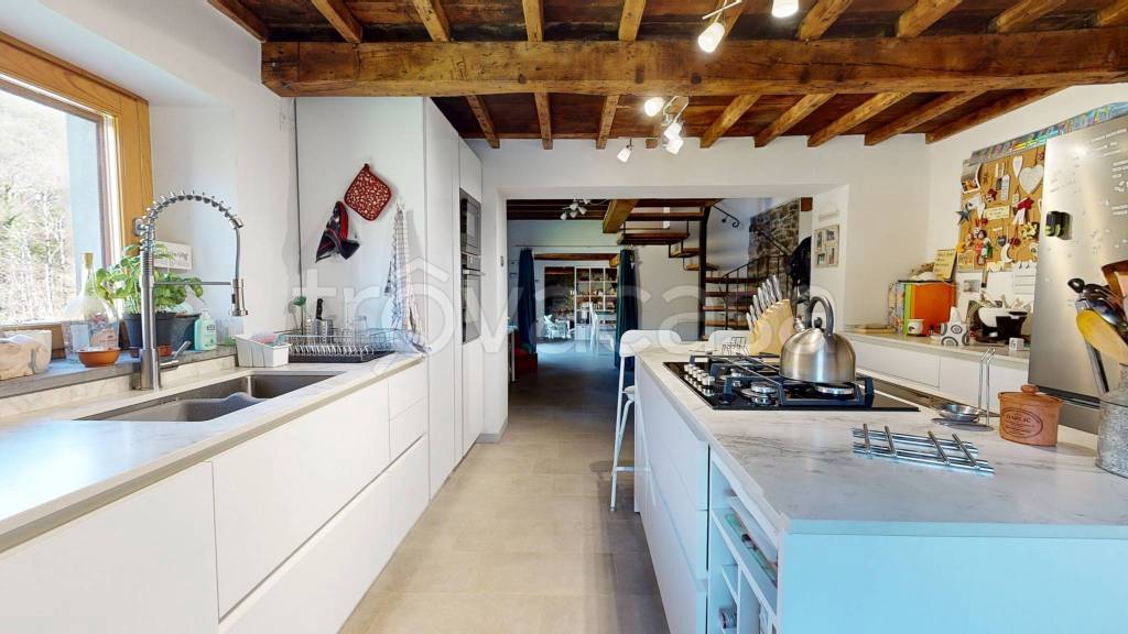 casa indipendente in vendita a Coreglia Antelminelli