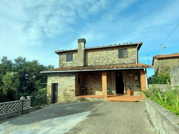 casa indipendente in vendita a Coreglia Antelminelli