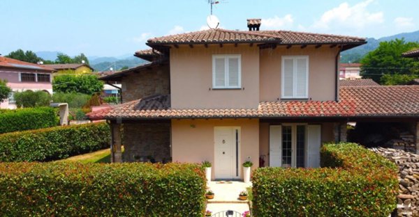 casa indipendente in vendita a Coreglia Antelminelli