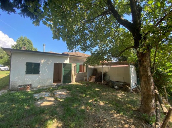 casa indipendente in vendita a Coreglia Antelminelli