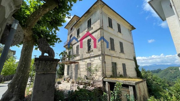 casa indipendente in vendita a Coreglia Antelminelli