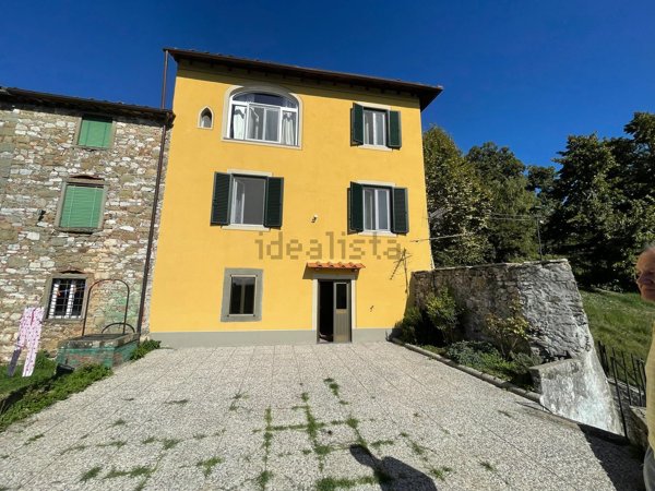 casa indipendente in vendita a Coreglia Antelminelli