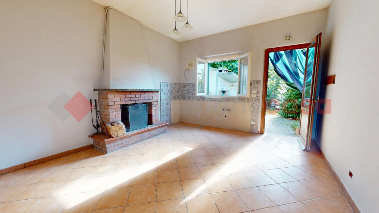 casa indipendente in vendita a Coreglia Antelminelli