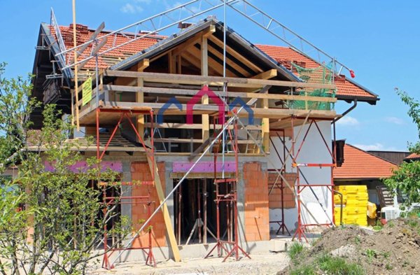 casa indipendente in vendita a Coreglia Antelminelli