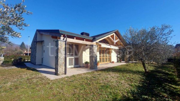 casa indipendente in vendita a Coreglia Antelminelli in zona Piano di Coreglia