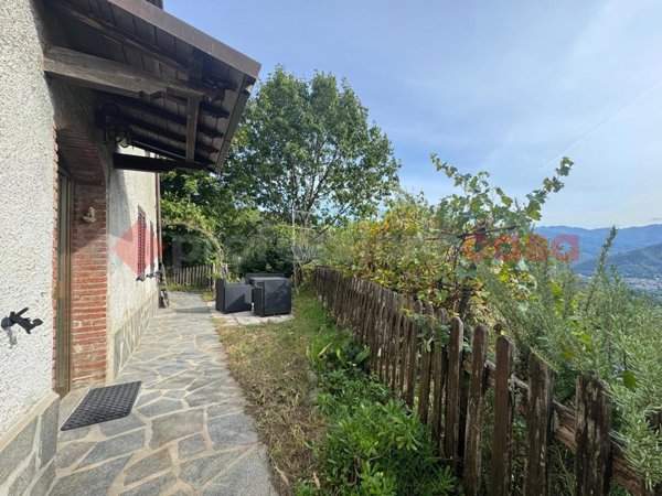 casa indipendente in vendita a Coreglia Antelminelli in zona Calavorno