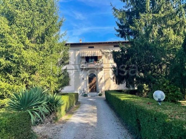 casa indipendente in vendita a Coreglia Antelminelli in zona Ghivizzano