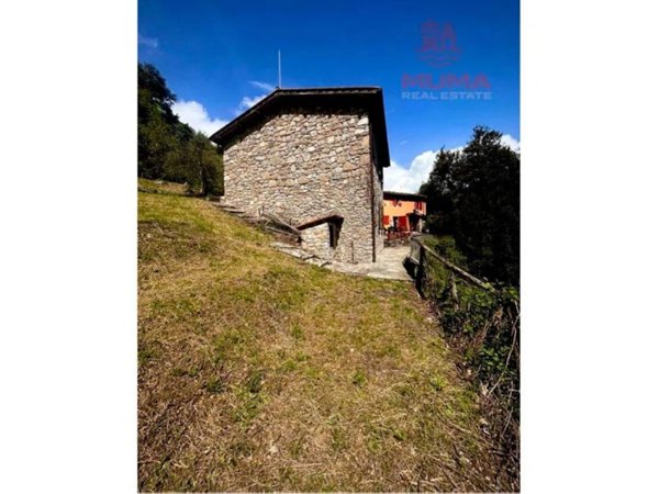 casa indipendente in vendita a Coreglia Antelminelli