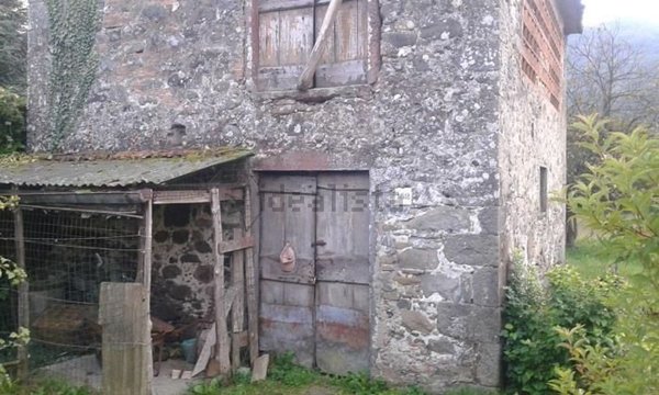 appartamento in vendita a Coreglia Antelminelli in zona Ghivizzano