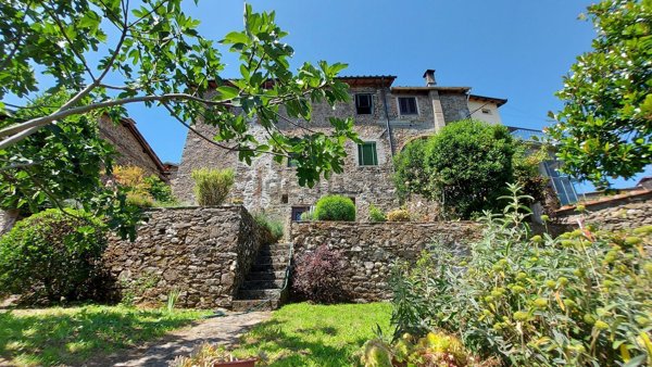 casa indipendente in vendita a Coreglia Antelminelli