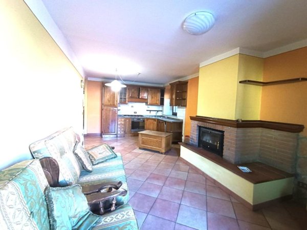 casa indipendente in vendita a Coreglia Antelminelli in zona Piano di Coreglia