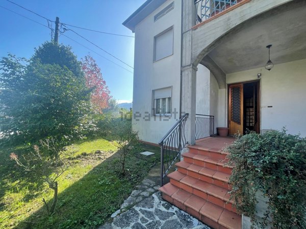 casa indipendente in vendita a Coreglia Antelminelli in zona Piano di Coreglia