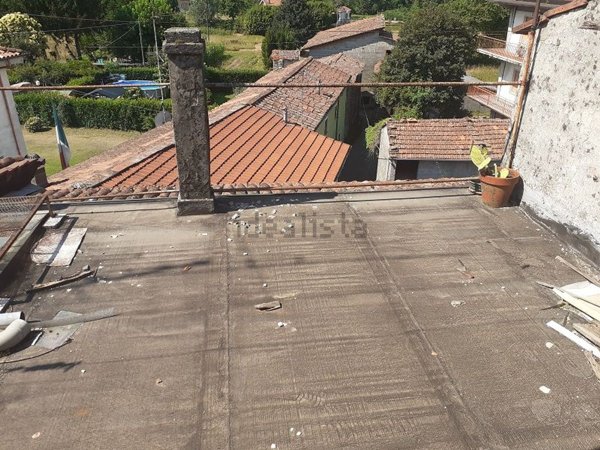 casa indipendente in vendita a Coreglia Antelminelli in zona Ghivizzano