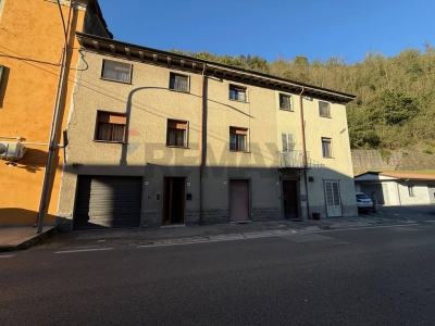 casa indipendente in vendita a Coreglia Antelminelli in zona Calavorno