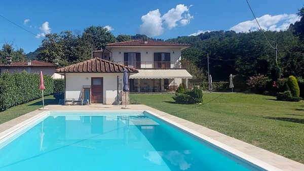 casa indipendente in vendita a Coreglia Antelminelli in zona Piano di Coreglia