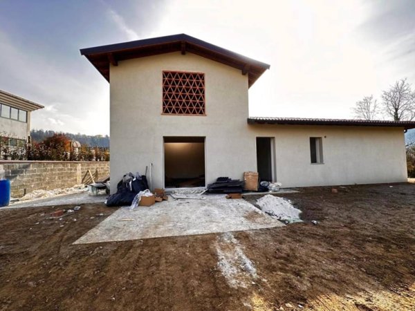 casa indipendente in vendita a Coreglia Antelminelli in zona Piano di Coreglia