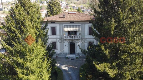 casa indipendente in vendita a Coreglia Antelminelli in zona Ghivizzano