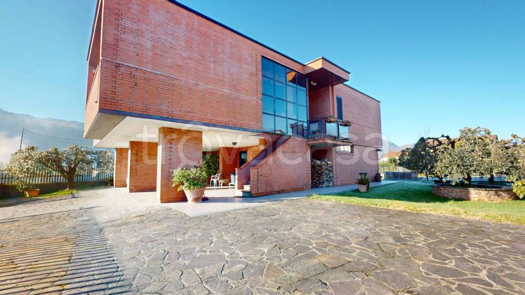 casa indipendente in vendita a Coreglia Antelminelli in zona Piano di Coreglia