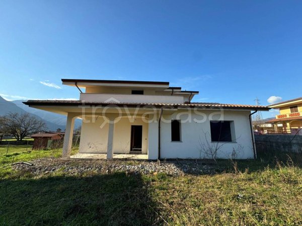 casa indipendente in vendita a Coreglia Antelminelli in zona Piano di Coreglia